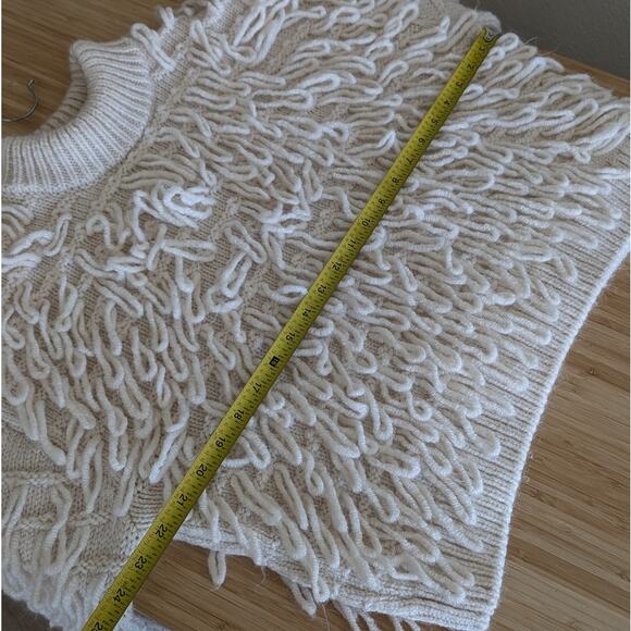 H&M Light Beige Yarn Loop Knit Long Sleeve Short Sweater, size M - Picture 5 of 7